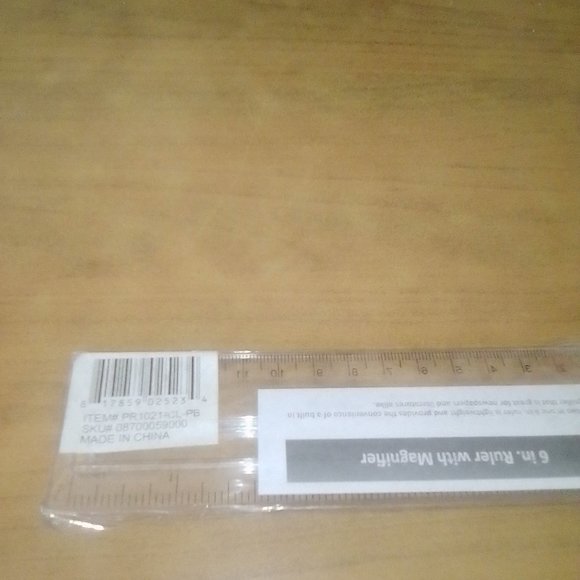 6 In Ruler With Magnifier - Picture 3 of 4